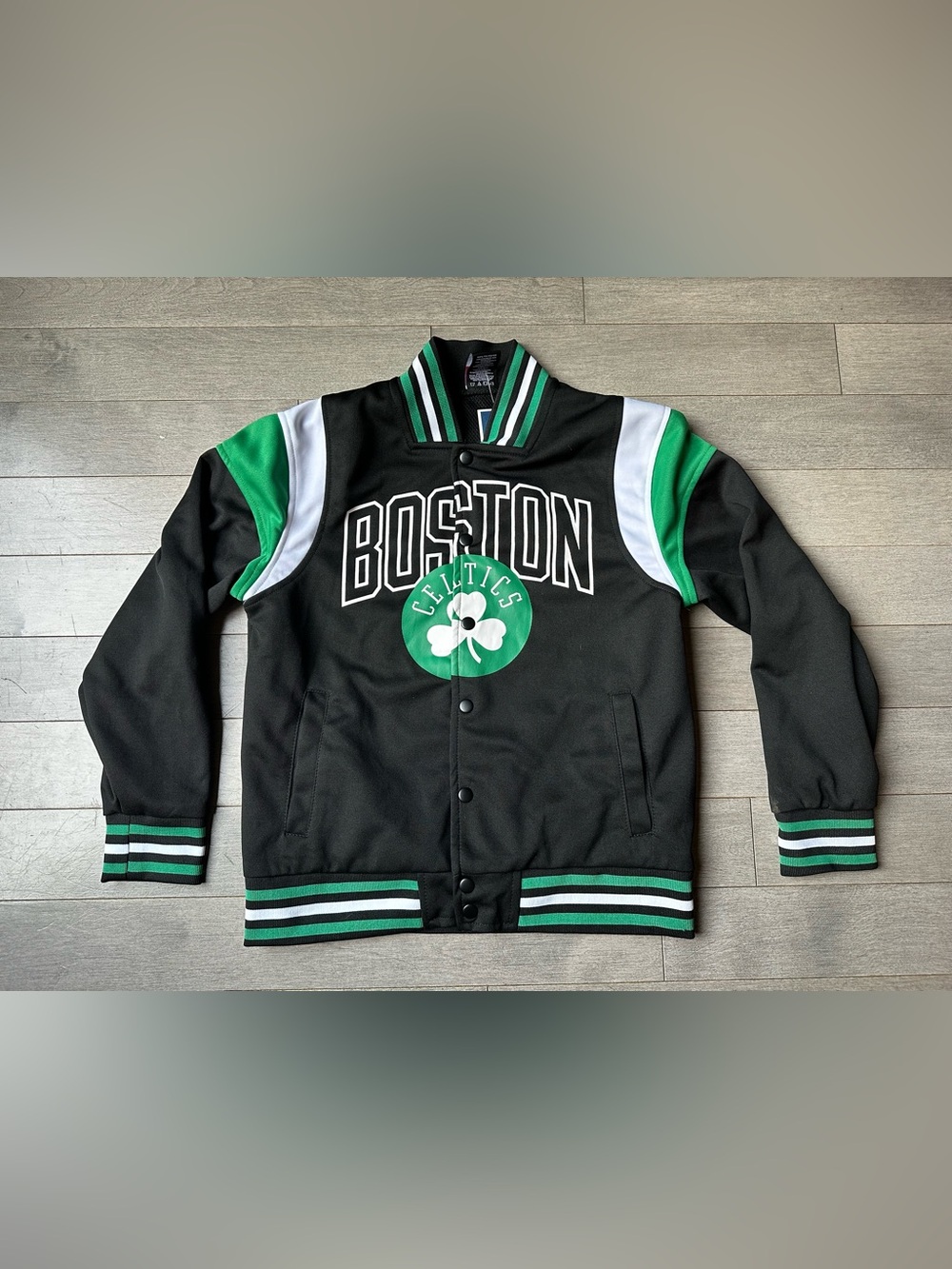Juniors Unisex NBA Boston Celtics Basketball Snap Button Closure Jacket NWT M